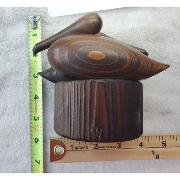 VTG MCM Shakey's Noisy Oyster Cypress Wood Carved Pelicans Figurine - Picture 5 of 14